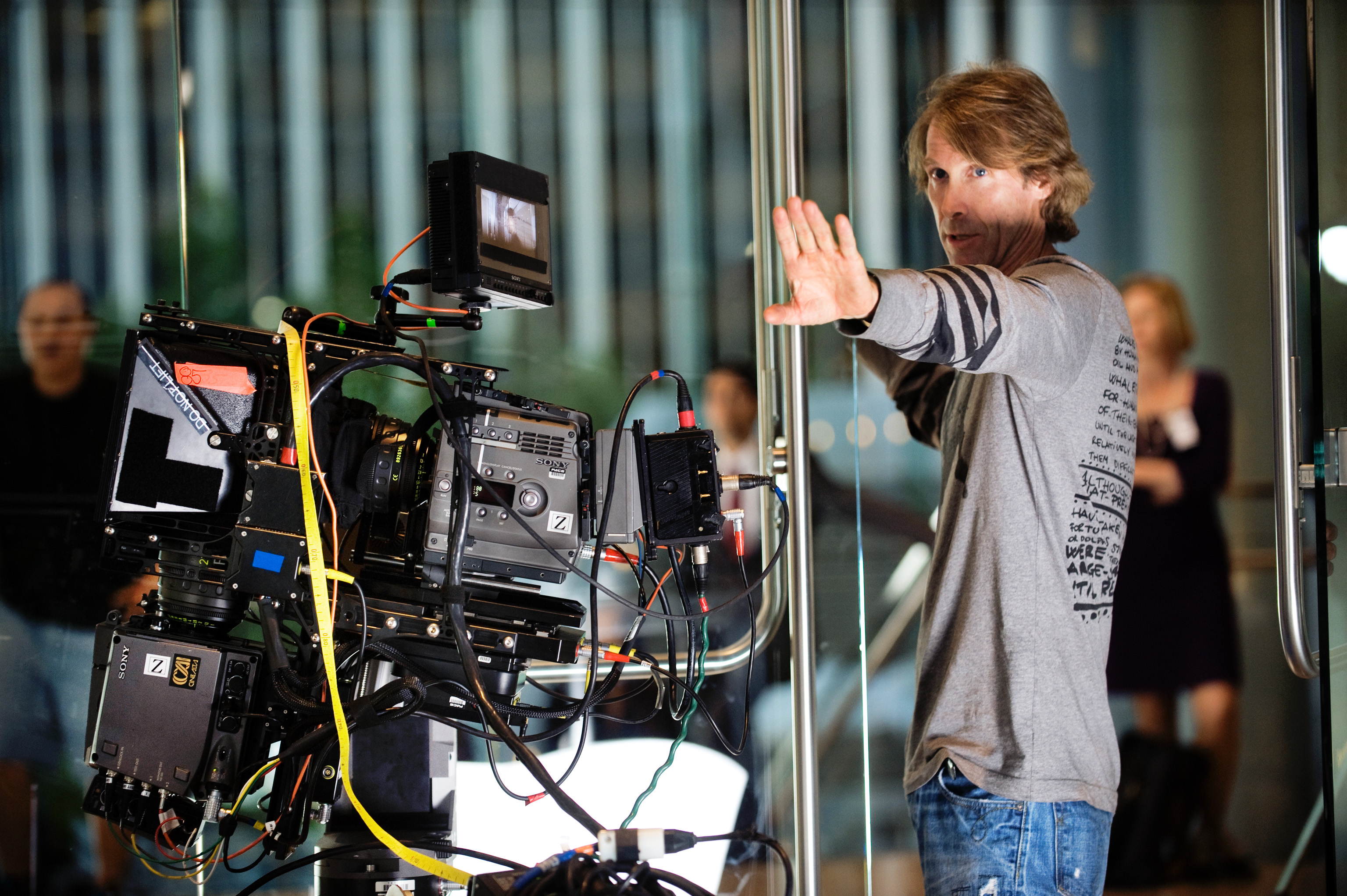 http://auditions.com/blog/wp-content/uploads/2016/03/Director-Michael-Bay-TRANSFORMERS-DARK-OF-THE-MOON.jpg