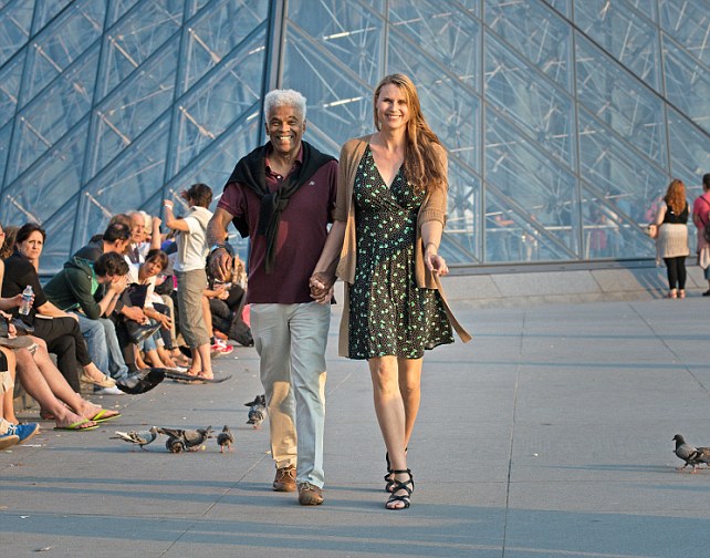 http://i.dailymail.co.uk/i/pix/2013/09/26/article-2432969-18477A7300000578-183_642x504.jpg